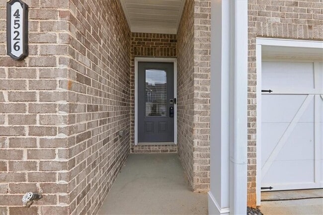 Photo - 4526 Fillmore Trl SW