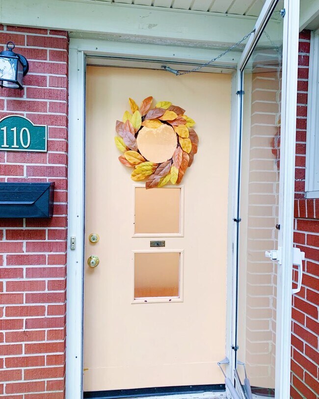 Photo - 110 N Harding St