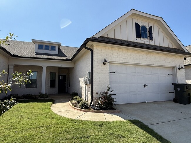 Building Photo - 128 Clift Farm Dr