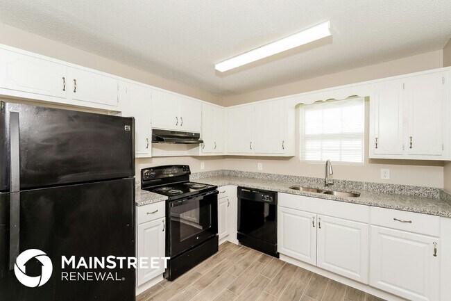 Photo - 6594 Davison Rd