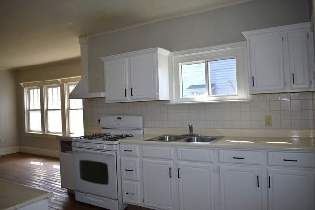 Cocina - 2005 McLean St