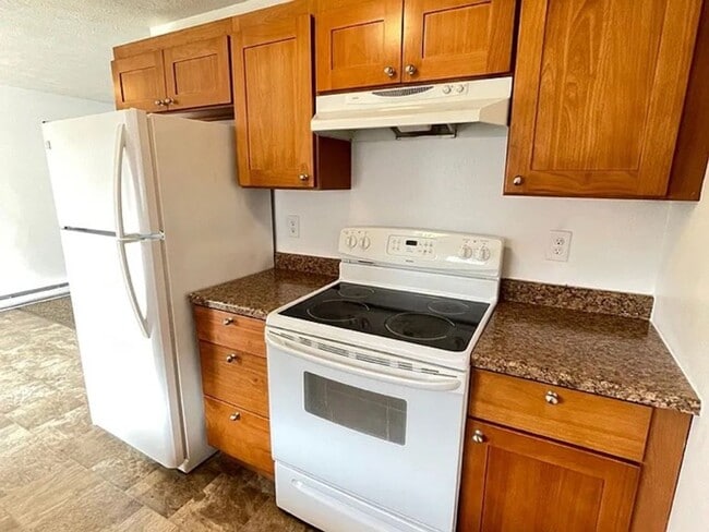 Photo - 4905 - York Duplex Unit 2