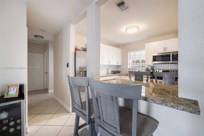 Photo - 2928 SW 5th St Unit C