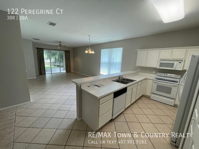 Photo - 122 Peregrine Ct