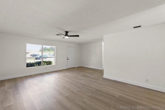 Photo - 7406 Willow Spring Cir N