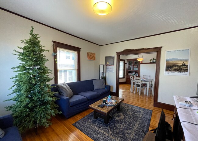 Photo - 56 Hobson St