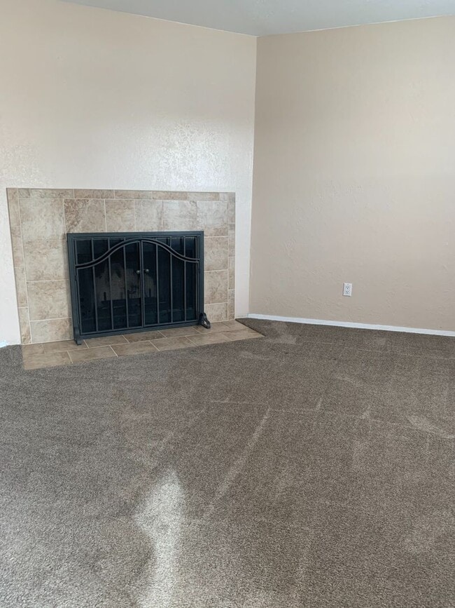 Photo - 1011 Meadowlark Ct SE Unit MEADOWLARK #2