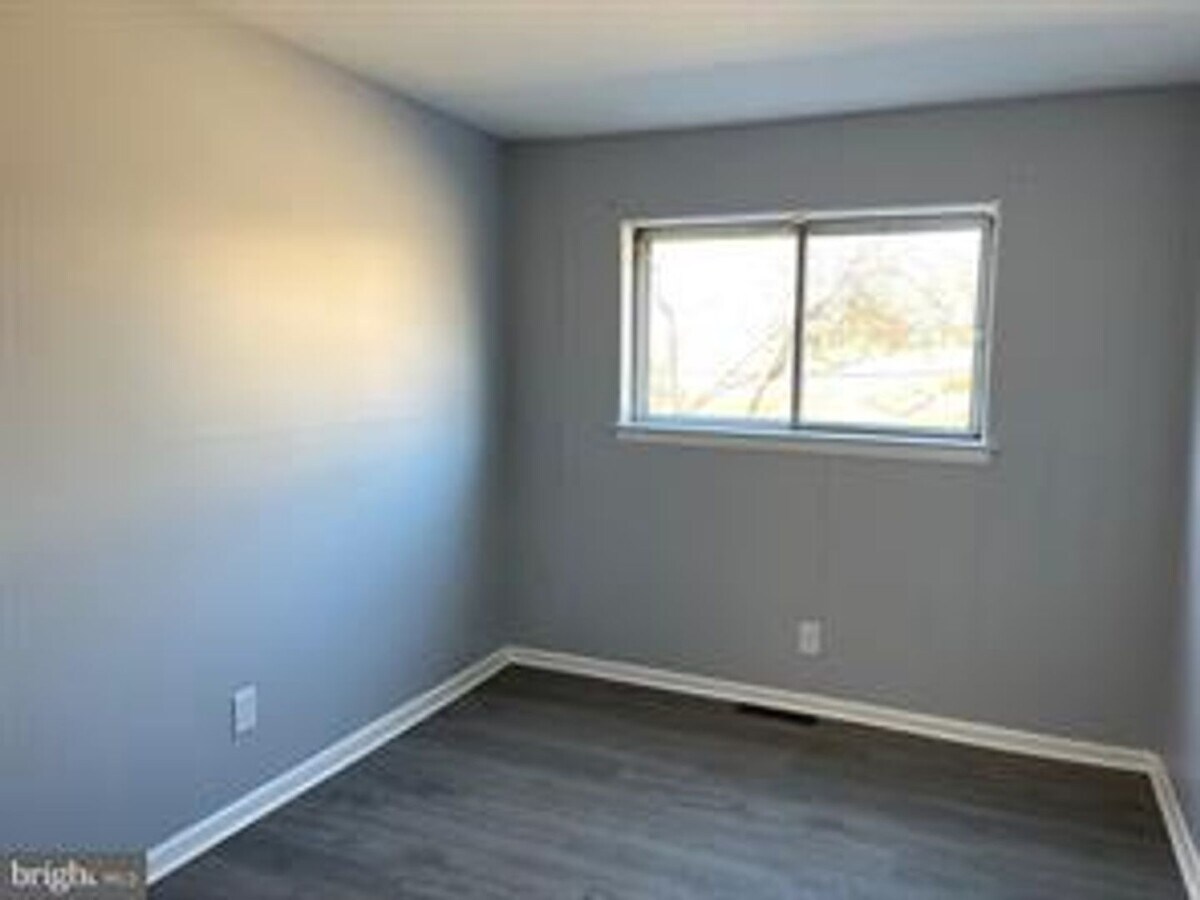 Photo - 1629 Bonwood Rd Unidad 2nd floor