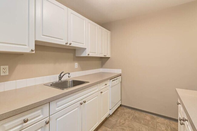 Photo - Samuel Grove