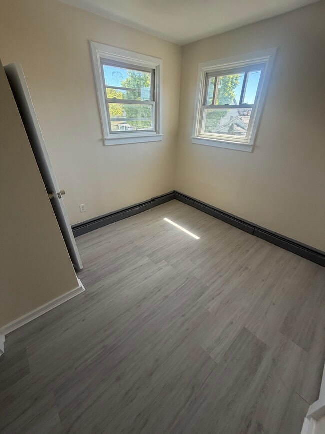 Photo - 16831 105th Ave Unit 2nd Floor