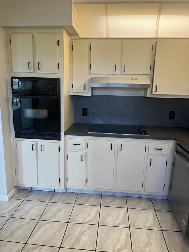 Photo - 16441 Blatt Blvd Unit 204