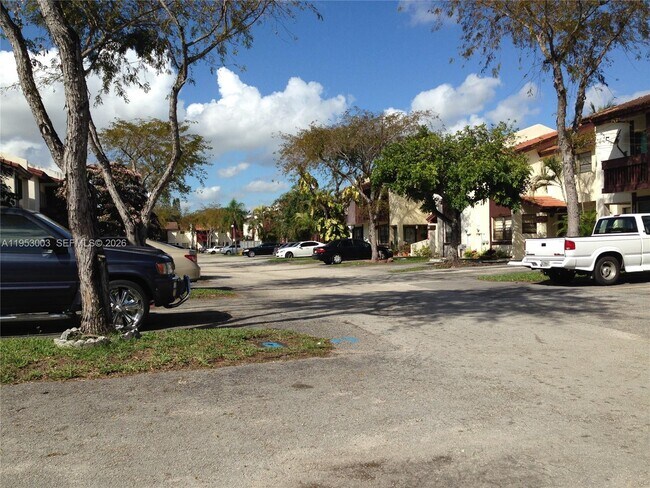 Photo - 3864 SW 52nd Ave