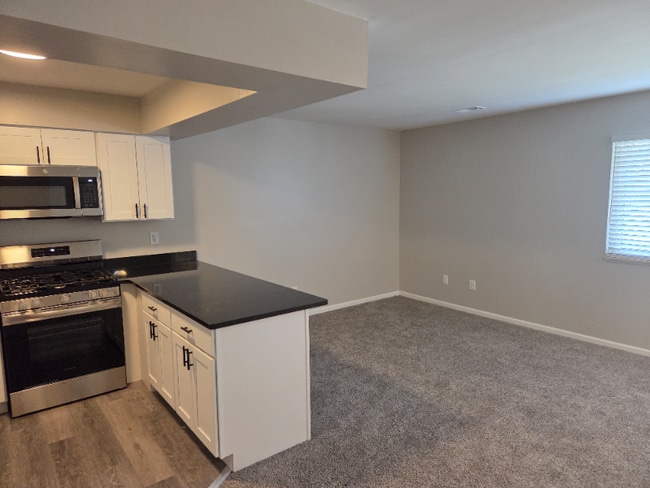 Photo - 34711 Jefferson Ave Unit 5