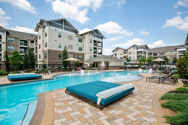 Relaxing Saltwater Pool View