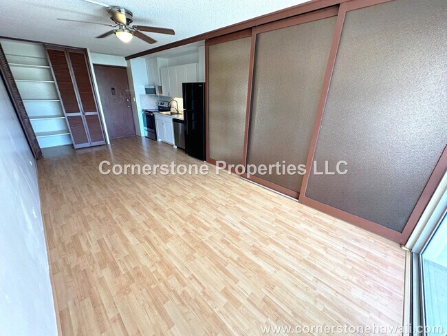 Building Photo - 1655 Makaloa St Rental