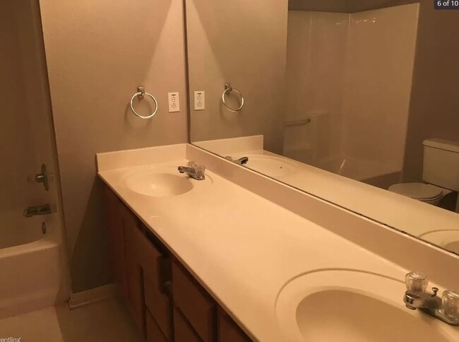 Photo - 1742 Rock Hollow Loop