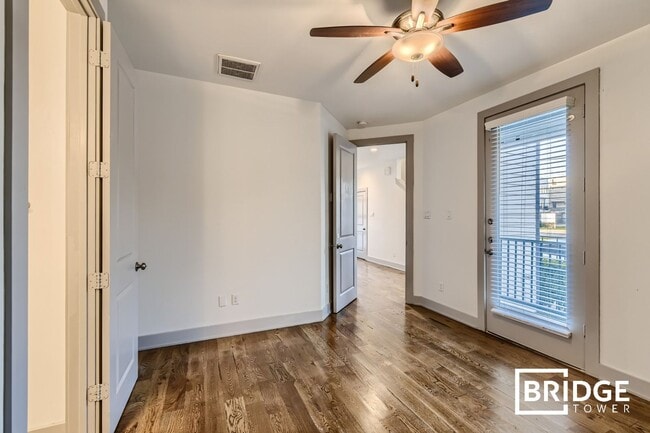 Photo - 2208 Arabelle St