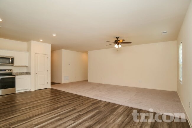 Photo - 212 San Marino Wy NW