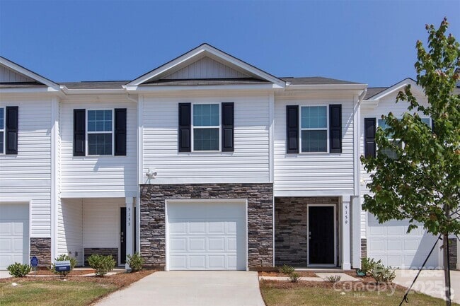 Building Photo - 5159 Hyrule Dr Rental