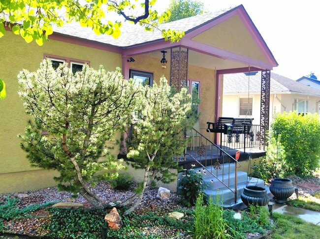 Photo - 600 W Orman Ave