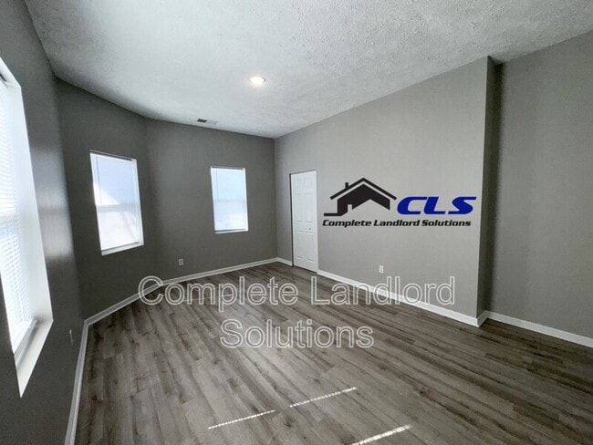 Building Photo - 702 S 8th St Rental