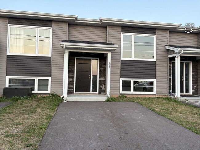 Photo - 277 Des Erables Rue