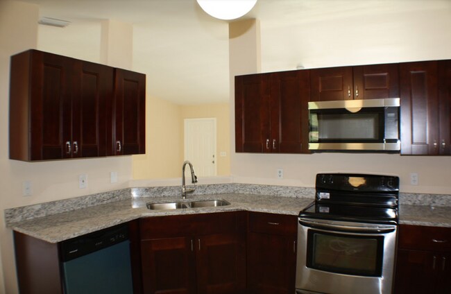 Photo - 18250 Apple Rd