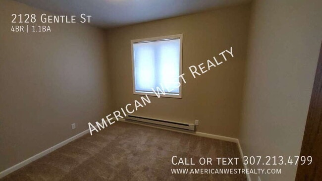 Photo - 2128 Gentle St