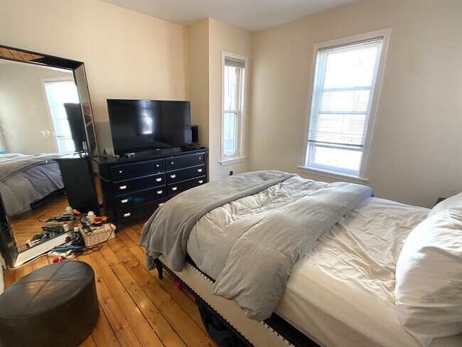 Photo - 20 Radcliffe Rd Unit 1