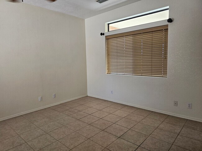 Photo - Unfurnished Long Term Casa