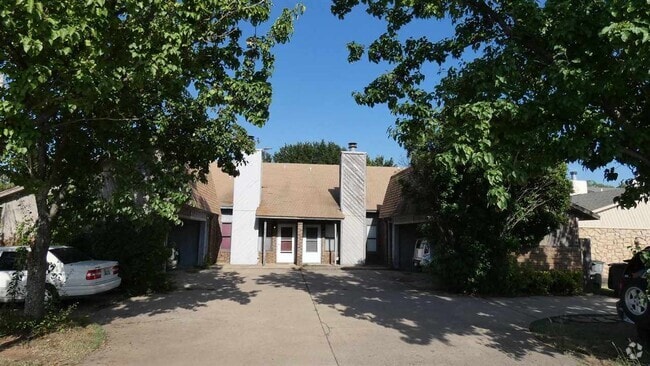 Building Photo - 2905 NE Tortoise Dr Rental