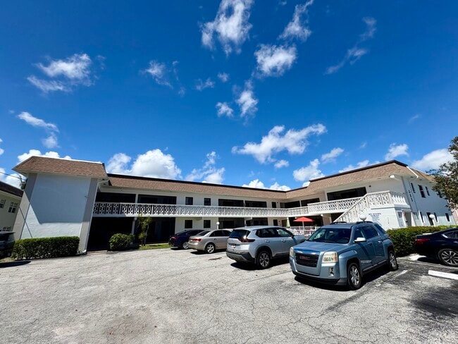 Photo - 305 SE 9th Ave Unidad 4