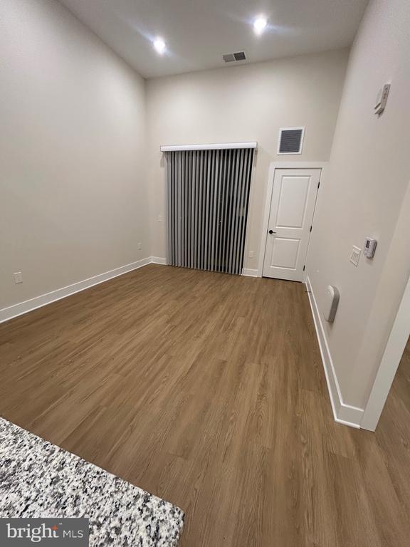 Photo - 624 Main St Unidad 105