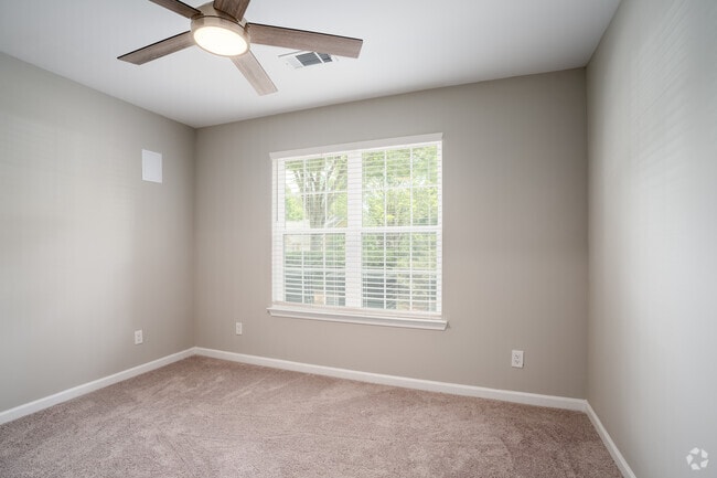 East Hampton 2BR, 2BA - 1,176SF - Second Bedroom