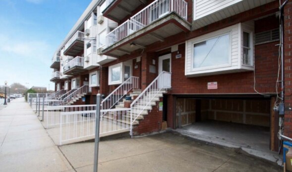 Photo - 702-752 E 103rd St