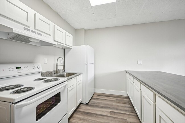 Photo - Franklin Park Apartments Unit 102