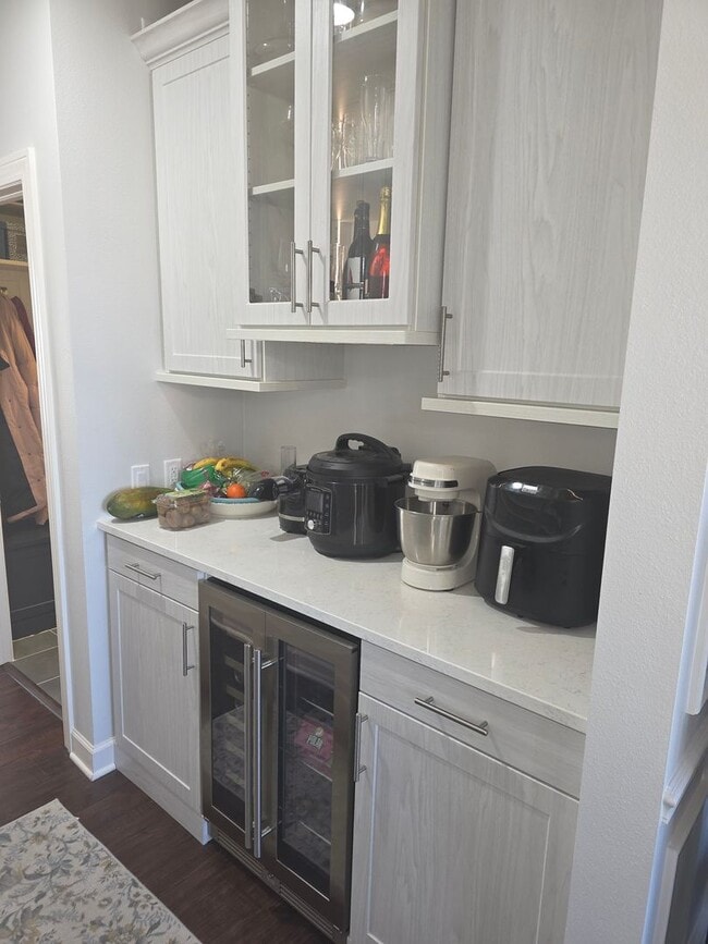 Photo - Updated 5 bedroom Sussex home