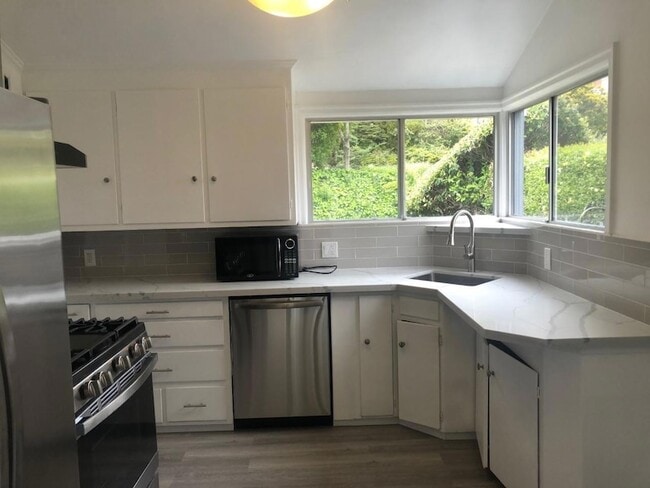 Photo - 130 El Bonito Way