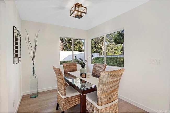 Photo - 1 Sandalwood Unidad 10