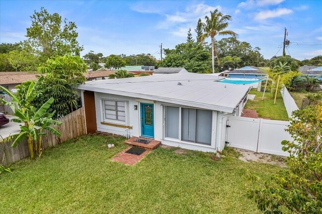 Photo - 215 Jefferson Ave