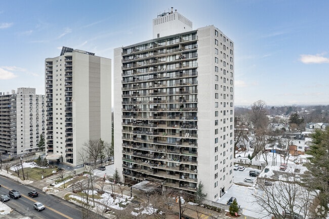 Photo - The Bristol House Condominiums