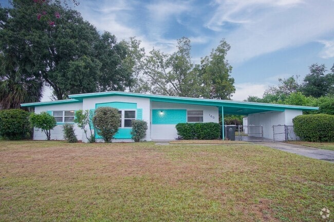 Building Photo - Well-Maintained 3BR/2BA Home with Fenced Y...