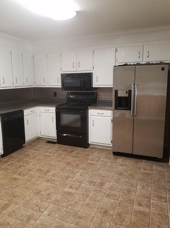 Photo - 1205 Centerville Rd