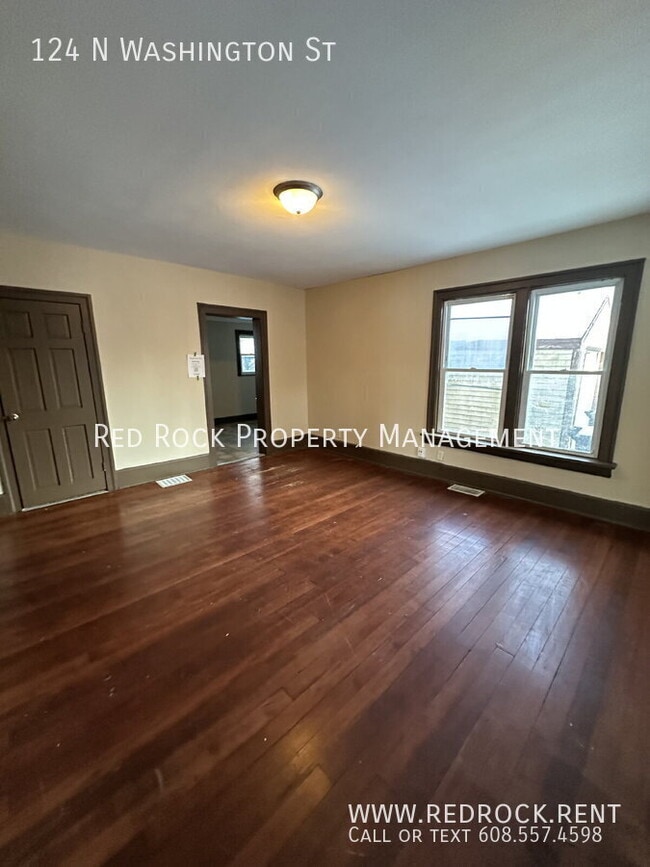 Photo - 124 N Washington St