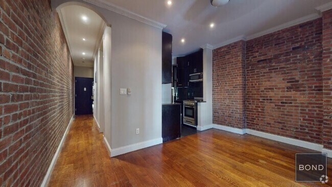 Building Photo - 724 Tenth Avenue Unit 3B Rental