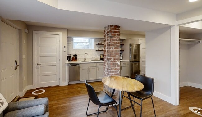 Building Photo - 65 Beech Glen St