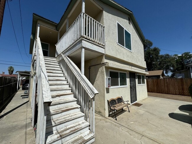 Building Photo - 606 Quincy St Unit 612 Rental