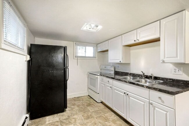 Photo - 1119 W 20th St Unit B