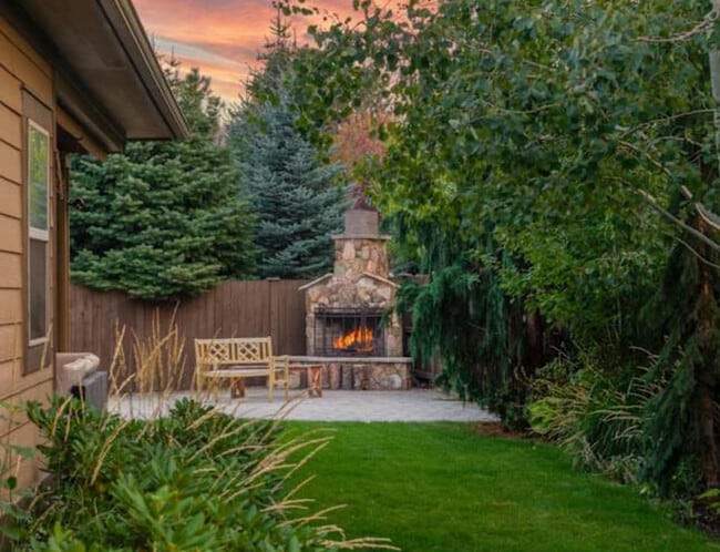 Photo - 21302 NE Brooklyn Ct Unidad Mountain Room