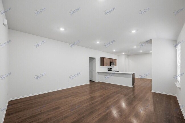 Photo - 3519 Mildren Bnd